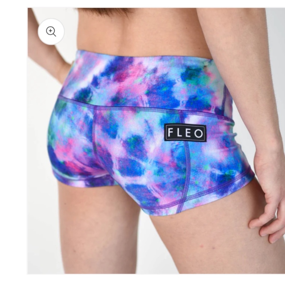Fleo Shorts